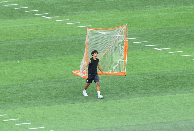 合的交锋中